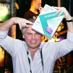 Евгений Касперский утверждает, что благодаря гибридной защите пакет Kaspersky Internet Security 2012 обеспечивает очень высокий уровень интернет-безопасности пользователей